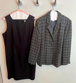 Women’s Sag Harbor Size 12 2-piece tank dress suit, excellent condition