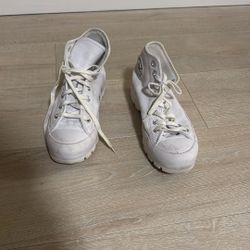 White Chunky Leather Converse Size 8 Women’s 