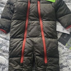 Free Country Baby Snowsuit Size 9-12M New