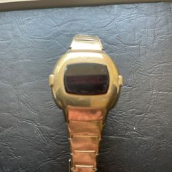 Louis Vuitton Hat And Watch Set for Sale in Norfolk, VA - OfferUp