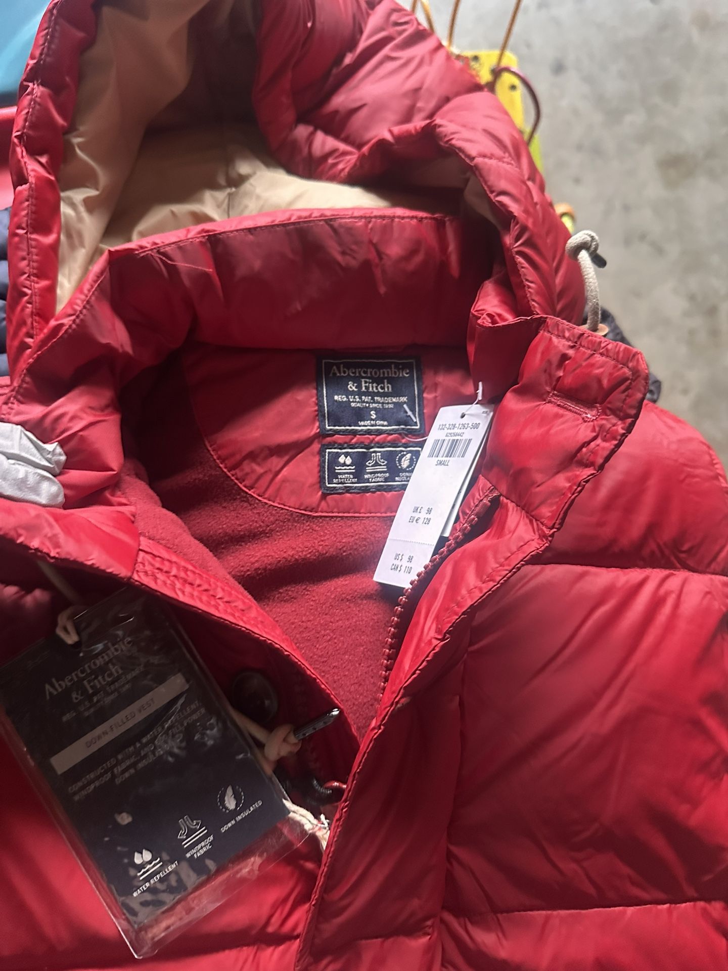 AF Abercrombie hollister Vest Bomber Small Size