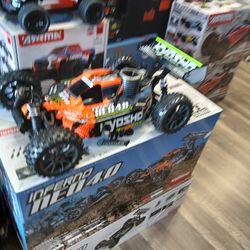 Rc Nitro buggy including remote.  New in a box Inferno Neo 4.0