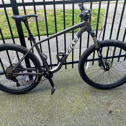 Salsa Rangefinder Large Mountain Bike for Sale in Seattle WA