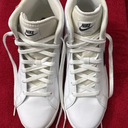 Men’s Nike Size Us 10 