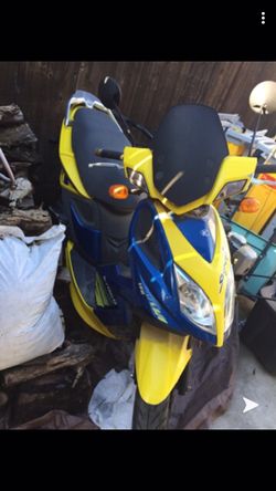 Motorcycle/ scooter 150cc 