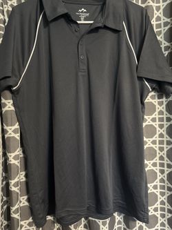 Women’s XL athletic shirt
