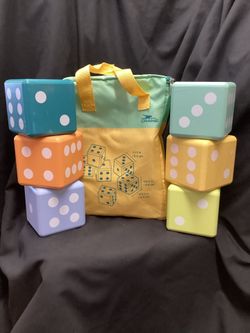 Crane Wooden Lawn Dice Set