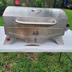 Pit Boss Table Top Propane Grill. 