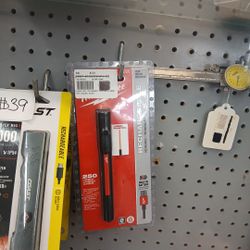 Milwaukee Rechargeable Flashlight