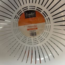 3 Quart Colander 