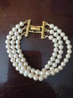 Triple Strand Pearl Bracelet