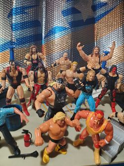 WWF / WWE / WCW Figures 91-00 and Monster Ring With Titantron