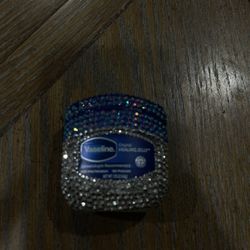BEDAZZLED vaseline custom :)