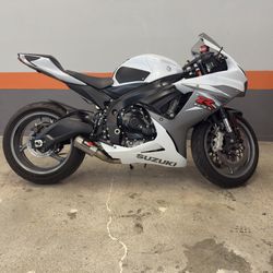 2015 Suzuki GSX-R600