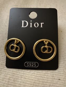 Design Earrings 