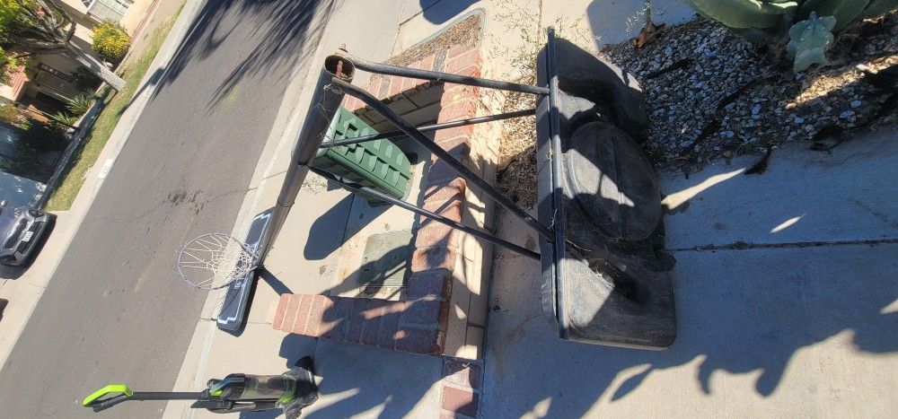 Free Basketball Hoop