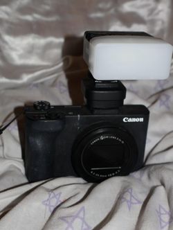 Canon V1 With Flash