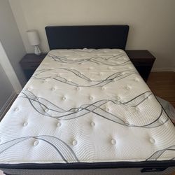 Serta Queen Mattress And Bed Frame