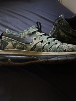 Nike Fingertrap Camo Shoes