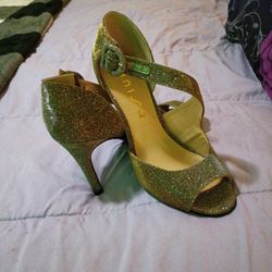 Gold Glitter Heels Size 7 M