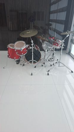 DW drum set full set