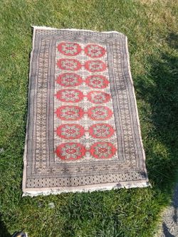 Iranian Persian Wool Antique Prayer Rug In Good Condition. Hand Made Oriental Rug5ft X 37 Inches