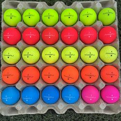 30 golf ⛳️ balls Maxfli