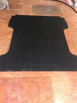 2015 GMC Sierra bed mat/liner