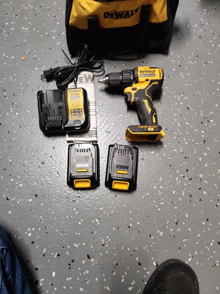 Dewalt 20V Brushless Drill Battery And Charger 