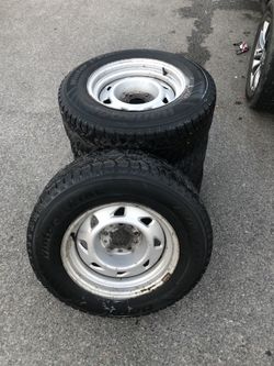 215/70/15 Snow Wheels