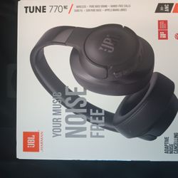 JBL Over ear Head Phones