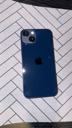 iPhone 14 (Unlocked) - Black Screen Issue - Great Condition for Parts/Repair - $169