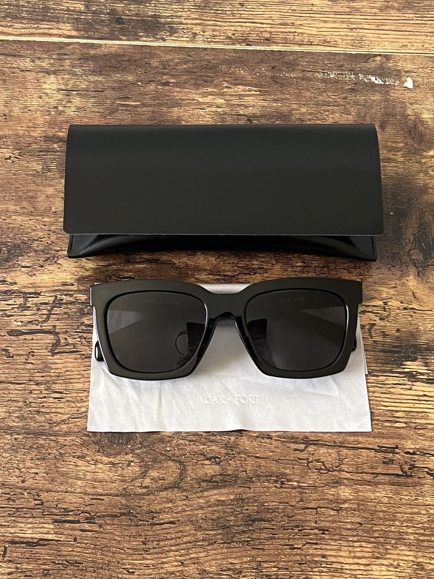 Oak and Fort Oversized Frame Sunglasses