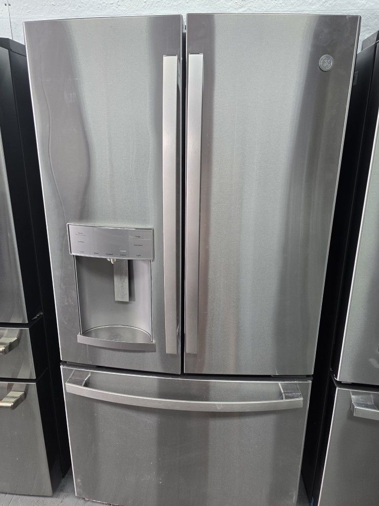 Refrigerator GE  W-36  PRICE NOT NEGOCIABLE
