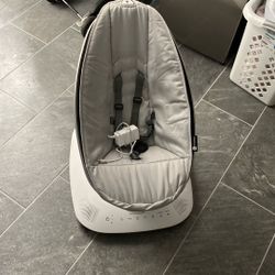 4 Moms MamaRoo