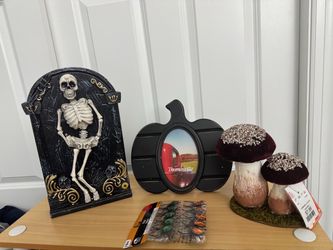 Halloween decor, all for $5