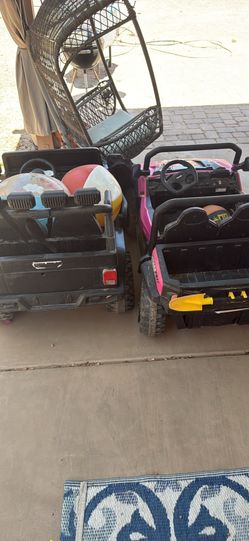 2 24 volt power wheels