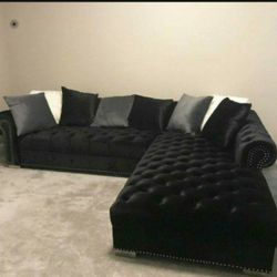 royal  Black  Velvet  RAF   Sectional. 🎄sofa Couch Living Room Set 1299