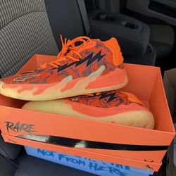 Mellow ball pumas size 11.5 band new