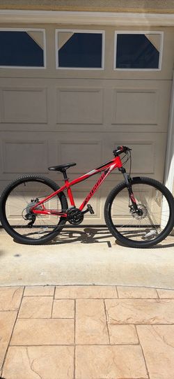 Specialized Hardrock 29er Mountain Bike – Small Frame
