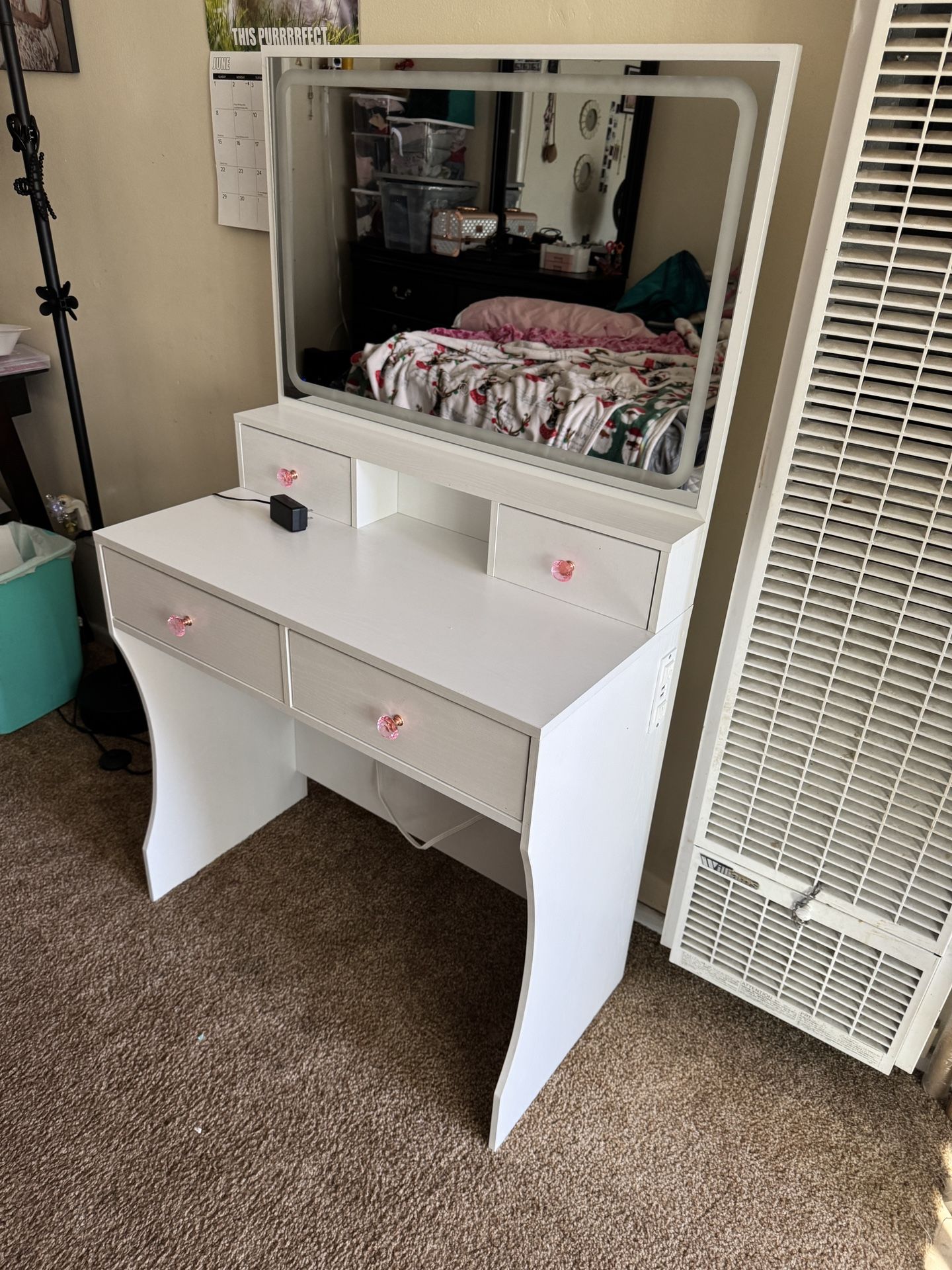 Vanity Desk with LED Lighted Mirror & Power Outlet & 4 Drawers, Makeup Table Set