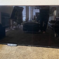 Samsung 60” HD LED TV – Large Screen – Excellent Condition