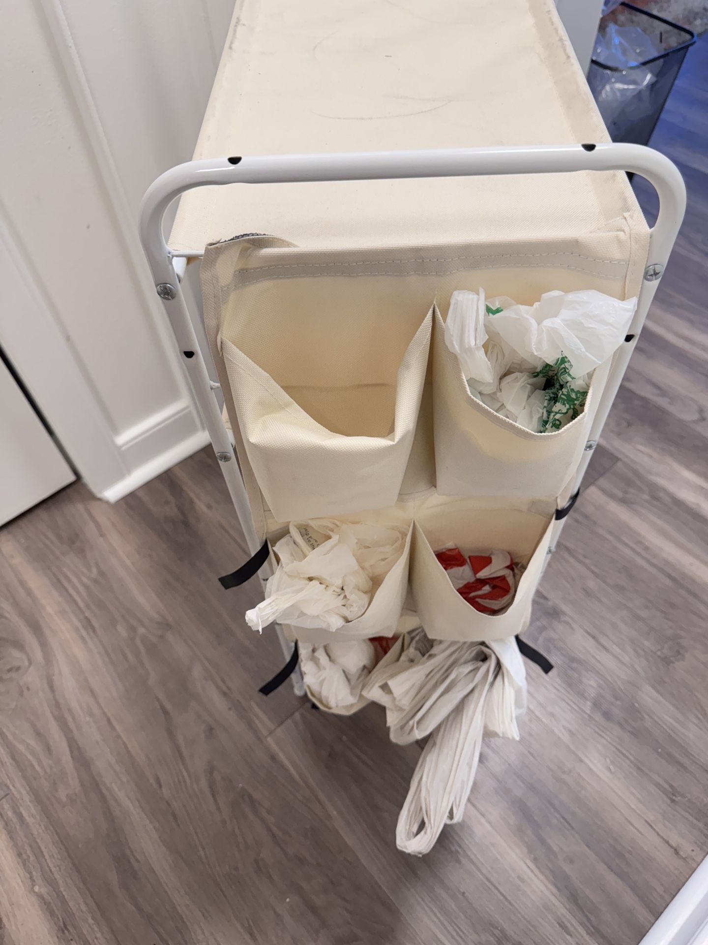 Shoe stand