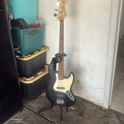 4 string j bass fender 
