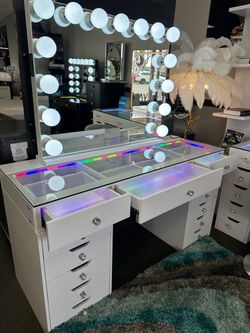 White Vanity Set w/ Bluetooth
