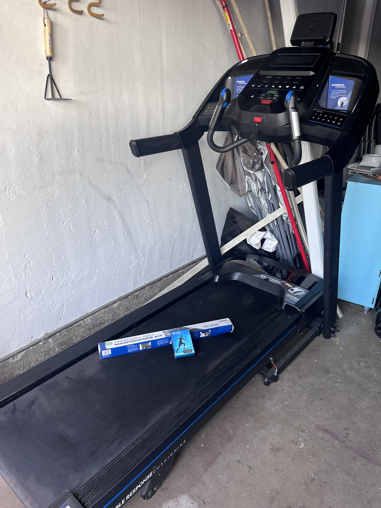 Horizon Treadmill