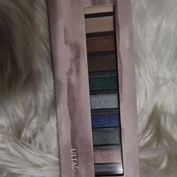 eyeshadow palette