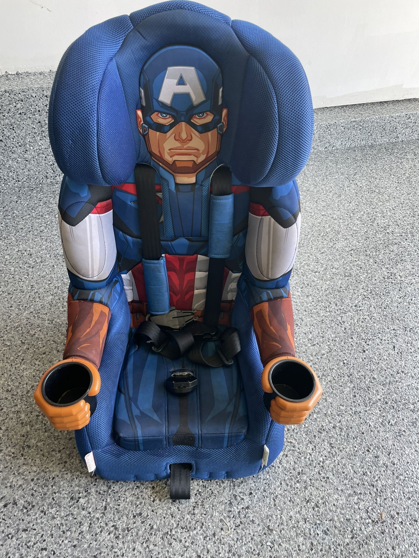 KidsEmbrace 2-in-1 Forward-Facing Harness Booster Seat, Marvel Captain America