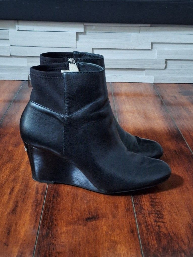 Black Michael Kors Leather Ankle Boots Size 9