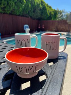 Rae Dunn 3-Piece Bundle Set - MOM & HUGS Mugs + HOME Pedestal Bowl
